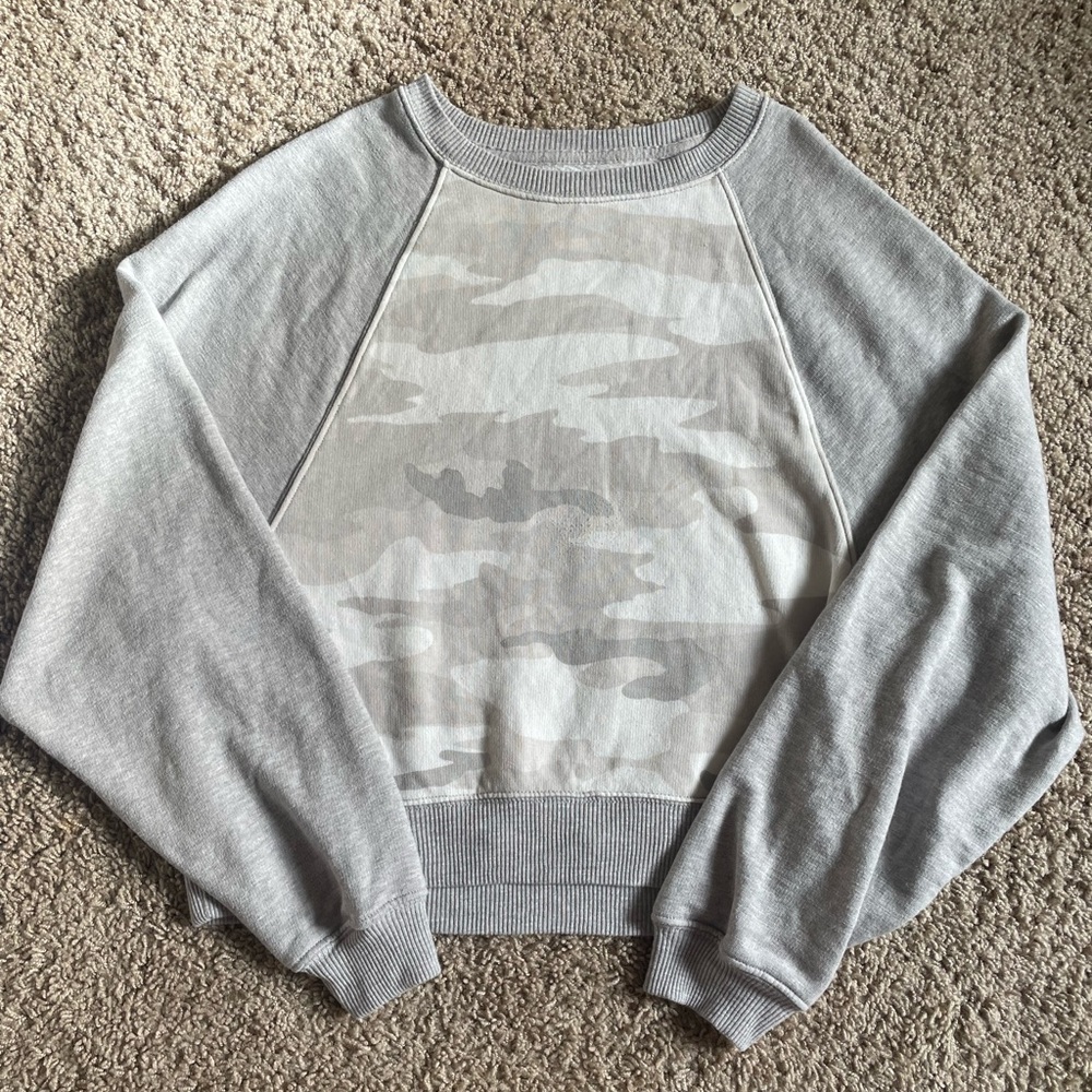 american eagle camo long sleeve!